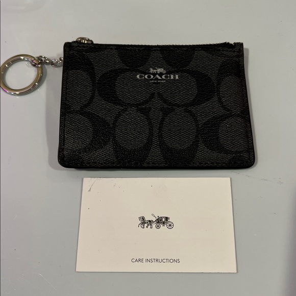 Coach Mini Skinny Signature Black Card Case - NWOT - Picture 10 of 10